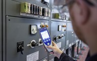 A man using Ultratev